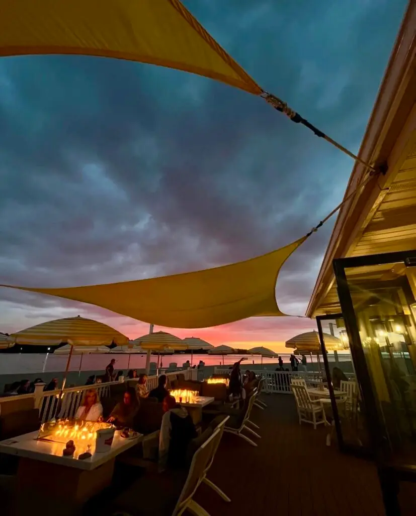 Waterfront Dining